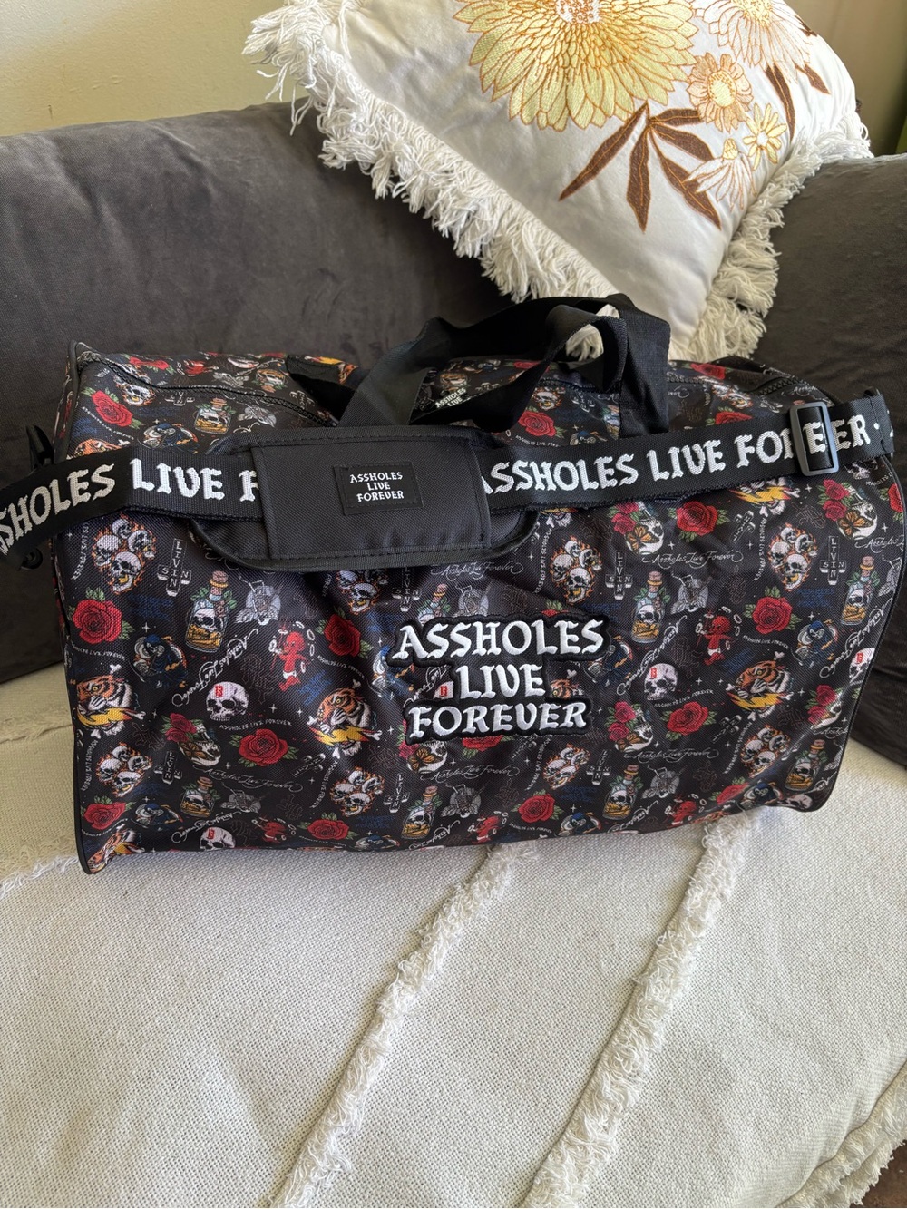 ALF ******** Live Forever Emotional Baggage Skull Bottle Strap Duffle Bag Roses